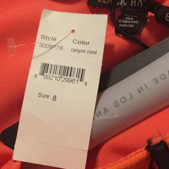 Black Halo Canyon Cold One Shoulder Kimora Sheath - Picture 10 of 13